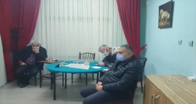 Kırıkkale'de Kovid-19 tedbirlerini ihlal edip okey ve iskambil oynayan 17 kişiye 106 bin 250 lira ceza