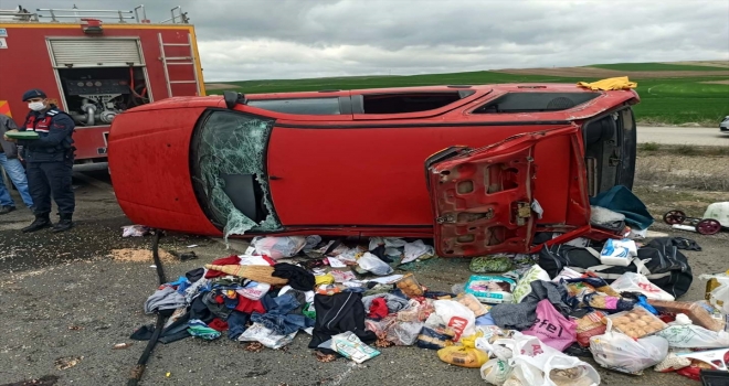 Kırıkkale'de otomobil devrildi: 7 yaralı