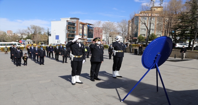 Nevşehir’de başarılı polislere belge verildi