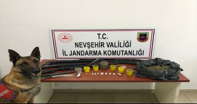 Nevşehir'de çalıntı eşya karşılığında uyuşturucu sattığı öne sürülen şüpheli tutuklandı
