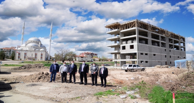 TBMM'nin ilk kadın milletvekillerinden Satıkadın'ın adı Kahramankazan'da kültür evine verilecek