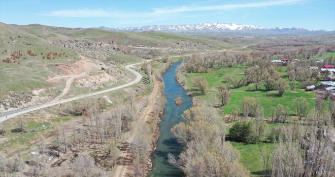 Türkiye'nin en uzun nehri Kızılırmak doğduğu topraklara değer katacak