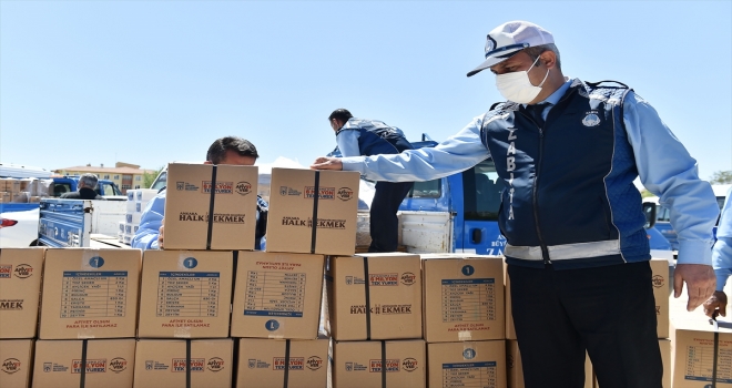 Ankara Büyükşehir Belediyesinden toplu taşıma esnafına gıda kolisi ve hijyen seti desteği