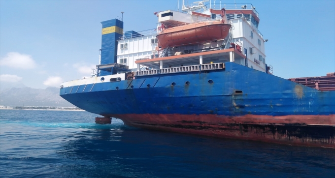 Antalya'da denizi kirleten gemiye 1,5 milyon lira ceza kesildi