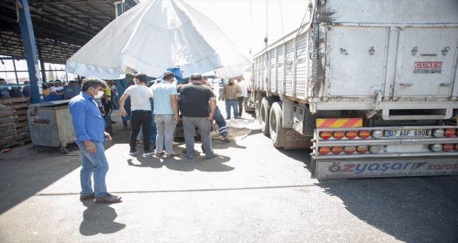 Antalya'da kamyonun çarptığı 4 yaşındaki çocuk öldü 