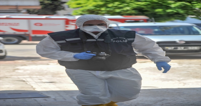 Antalya'da yangın çıkan evde bir kişi ölü bulundu 