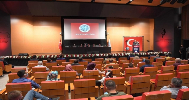 Büyükkılıç'tan, İstiklal Marşı’nı Güzel Okuma Yarışması'nda dereceye giren öğrencilere ödül 