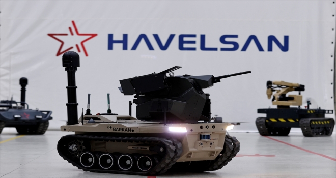 Dijital birliğin robot askeri Barkan göreve hazırlanıyor