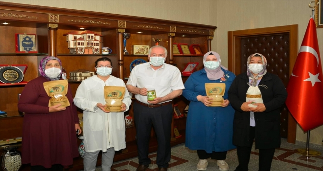 Kadın girişimcilerden Güdül Belediye Başkanı Yalçın'a ziyaret