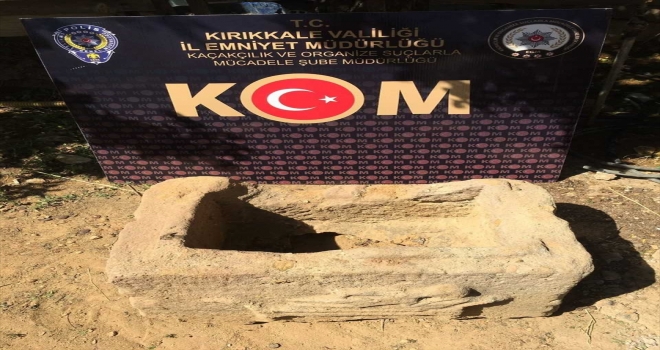 Kırıkkale'de bir evin bahçesinde lahit mezar ele geçirildi