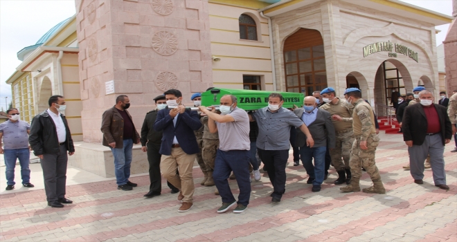 Sivas'ta vefat eden Kore gazisi Ali Ergüt, son yolculuğuna uğurlandı