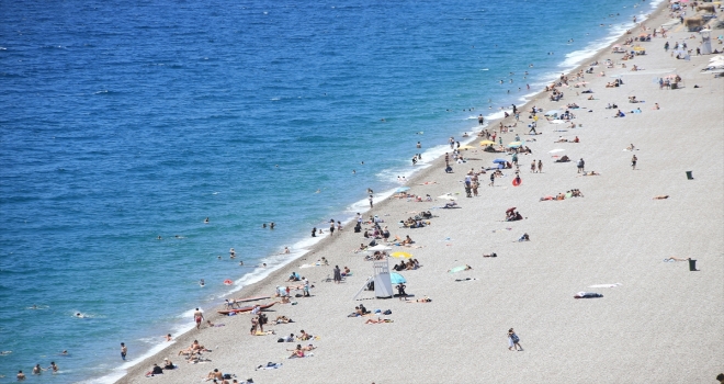 Turizm merkezleri Antalya ve Muğla'nın sahillerinde yoğunluk