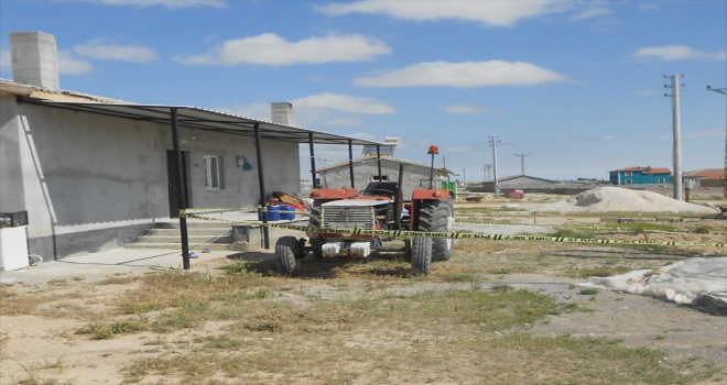 Aksaray'da babasının kullandığı traktörün altında kalan 2 yaşındaki çocuk yaşamını yitirdi
