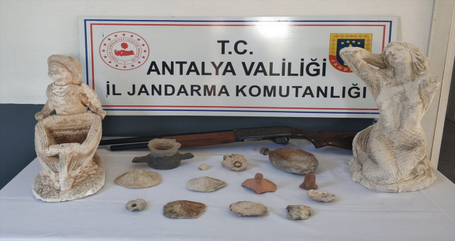 Antalya'da tarihi eser operasyonunda 2 şüpheli yakalandı