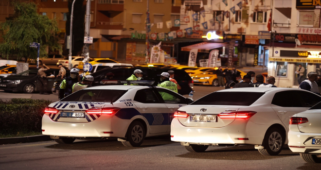 Başkentte polis kontrol noktasında 