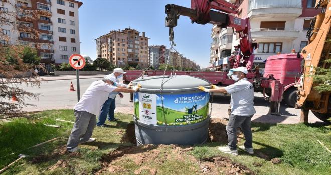Karatay Belediyesi ilçeye 150 yeni yeraltı çöp konteynırı yerleştirdi
