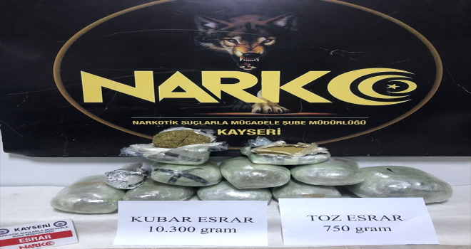 Kayseri'de kargo aracında 11 kilogram esrar ele geçirildi