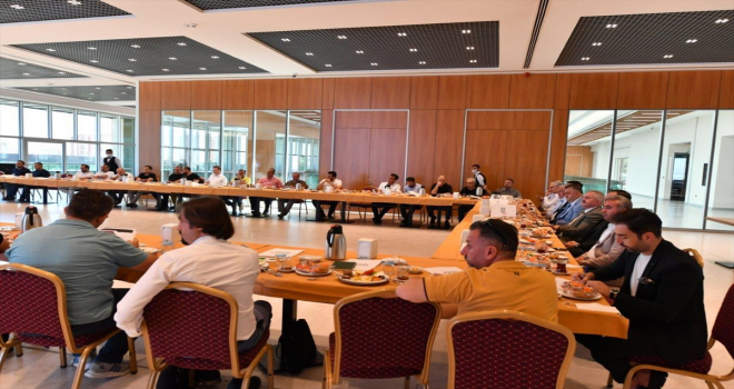 Kayseri OSB Başkanı Nursaçan çelik kapı üreticileriyle buluştu