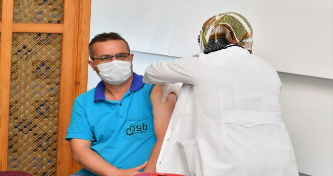 Kayseri OSB'de bir günde 2 bin 380 çalışan aşılandı