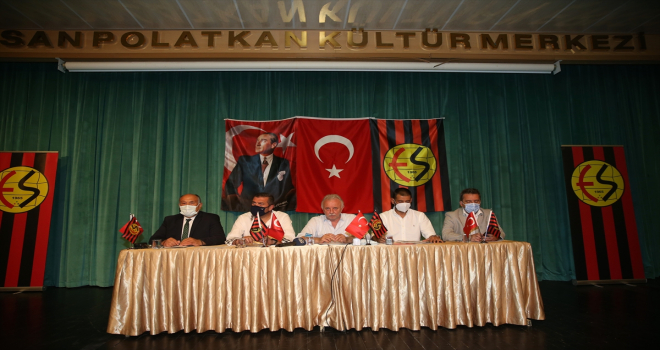 Kulüp başkanlığı için aday çıkmayan Eskişehirspor'da olağanüstü genel kurul 12 Temmuz'a ertelendi