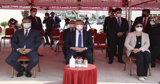 Milli Eğitim Bakanı Selçuk, Ankara Anadolu Masal Evi'ni açtı
