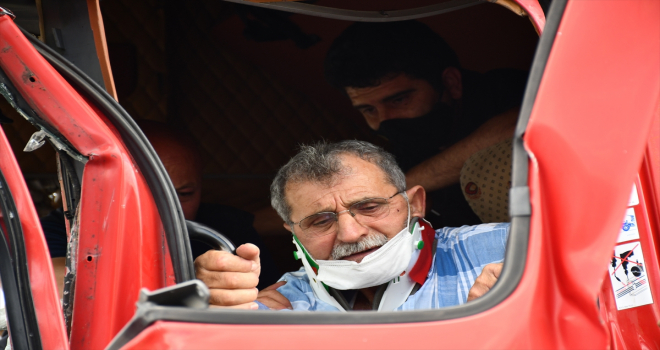 Sivas'ta 5 aracın karıştığı zincirleme kazada kamyon şoförü yaralandı