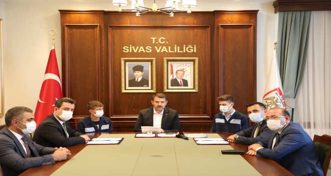 Sivas'ta iş makinelerinin bakım ve onarımını meslek lisesi öğrencileri yapacak