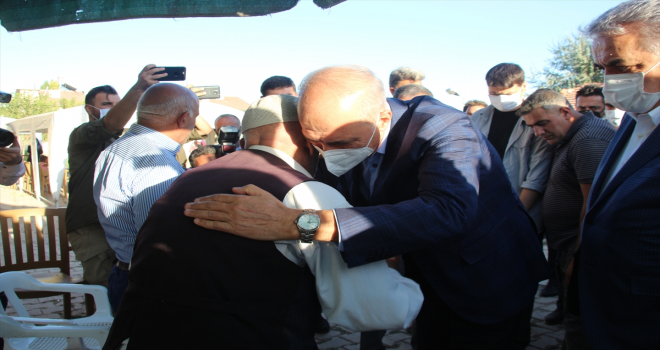 Adalet Bakanı Abdulhamit Gül, Konya'da silahlı saldırıda öldürülen 7 kişinin yakınlarına taziye ziyaretinde bulundu: