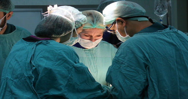 Akdeniz Üniversitesi'nde Türkiye'nin ikinci rahim nakli gerçekleştiriliyor