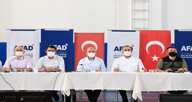 Antalya'da bakanların katılımıyla orman yangınlarıyla ilgili koordinasyon toplantısı yapıldı