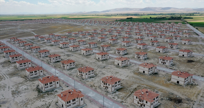 Dedemli Mahallesi'nin yeni yerleşkesinde yol çalışmaları tamamladı
