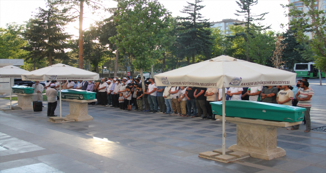 GÜNCELLEME 2 - Kayseri'de baraj gölünde kaybolan ikisi çocuk 3 kişinin cansız bedenine ulaşıldı
