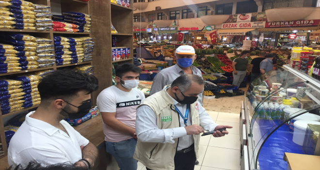 Konya'da şarküteri dolabına giren kişi hakkında suç duyurusunda bulunuldu