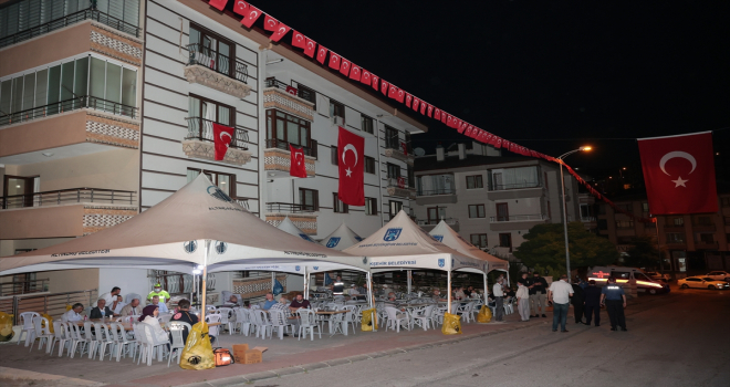 Şehit İl Emniyet Müdür Yardımcısı Cevher'in babaevi Türk bayraklarıyla donatıldı