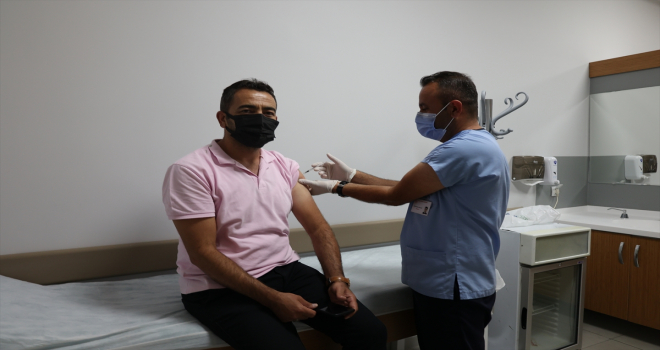Sivas'ta uygulanan Kovid-19 aşısı 500 bin dozu geçti