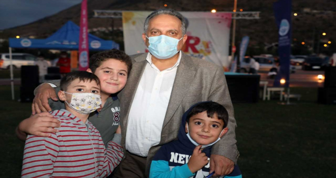 Talas'ta çocuklar için oyun şenliği düzenlendi
