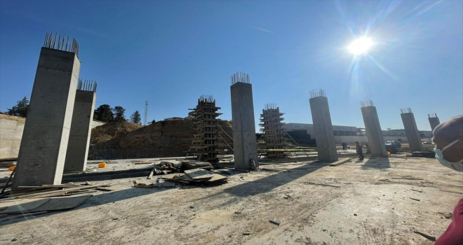 Antalya'da inşaattan düşen işçi öldü