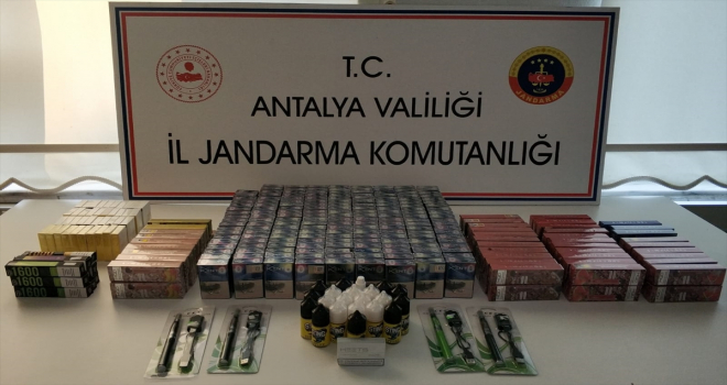 Antalya'da kaçak sigara operasyonu