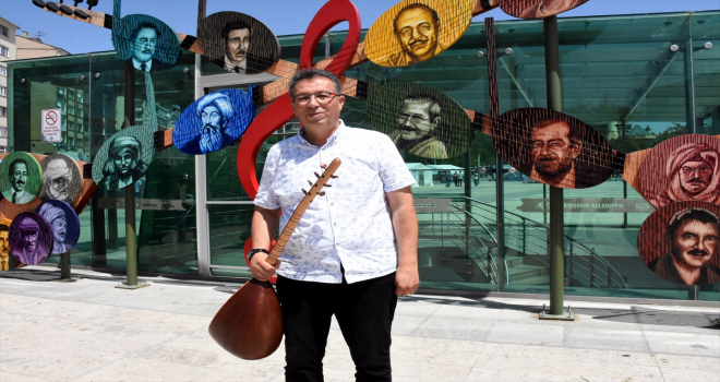 Bestekar akademisyen eserleriyle müzik şehri Kırşehir'e katkı sunuyor
