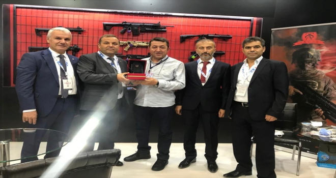 Beyşehir Ticaret ve Sanayi Odası'ndan fuara katılan firmalara plaket