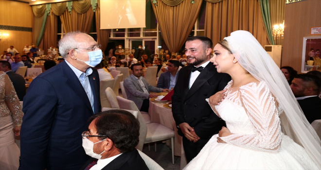 CHP Genel Başkanı Kılıçdaroğlu, Keçiören'de düğüne katıldı