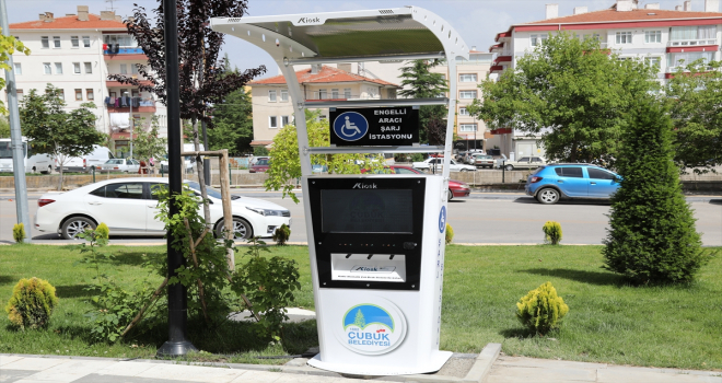 Çubuk’ta engellilere akülü araçları için şarj istasyonları kuruldu