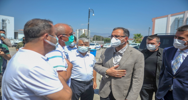 Gençlik ve Spor Bakanı Kasapoğlu, Manavgat'ta yanan alanlarda incelemelerde bulundu