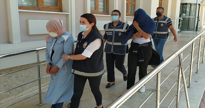 Konya'da polis, 20 bin liralık ziynet eşyaları çalınan çifte, kolyedeki evlilik tarihinden ulaştı 
