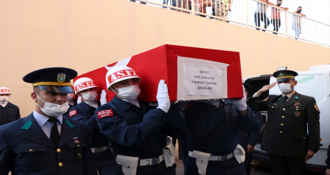 Şehit Astsubay Çavuş Yılmaz Tuncer'in naaşı Kayseri'ye getirildi
