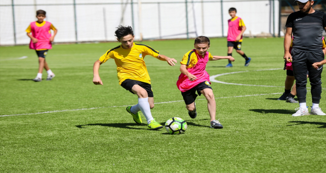 Talas'ta ücretsiz yaz kursları devam ediyor
