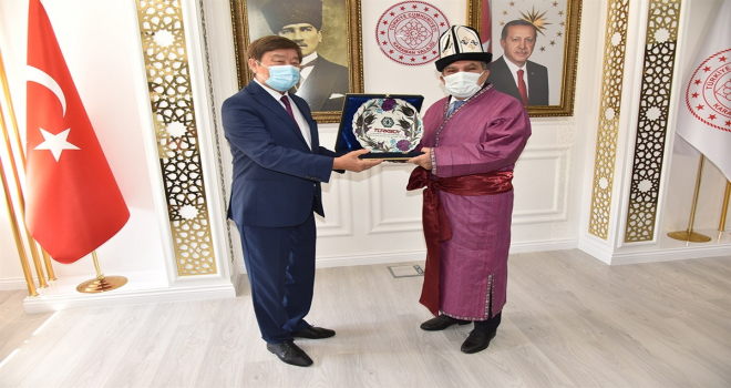 TÜRKSOY Genel Sekreteri Kaseinov'dan Vali Işık'a ziyaret