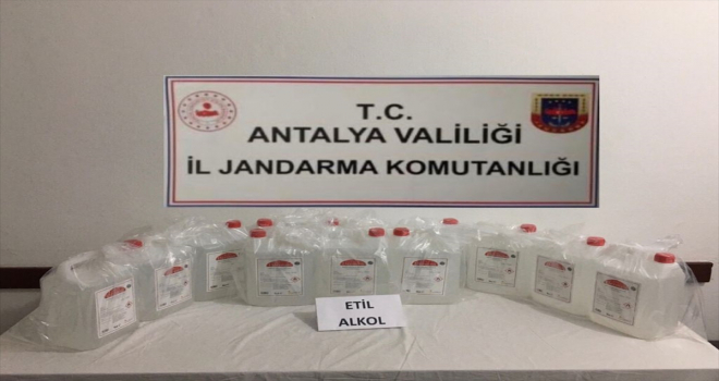 Antalya'da 60 litre etil alkol ele geçirildi