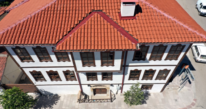 Çerkeş'in asırlık konakları eski günlerine dönüyor