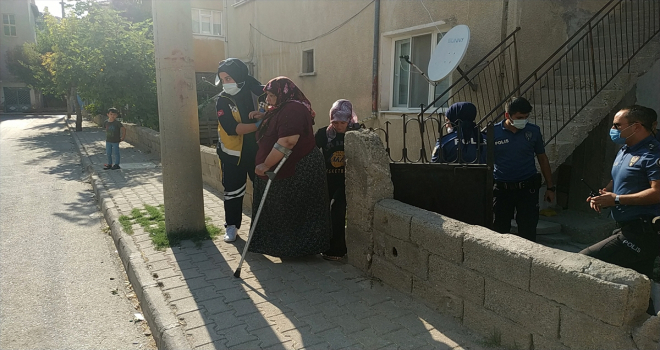 Karaman'da çıkan silahlı kavgada balkonda uyuyan kadın vuruldu